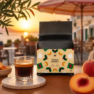 Peach Sunset 250 g – infúzovaná zrnková káva, broskyňový dizajn obalu ALTER-NATIV COFFEE